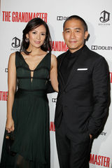 组图：《一代宗师》北美首映 章子怡深V裙现身