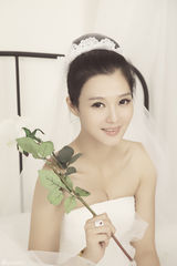 组图：《孝庄秘史》小玉儿白庆琳嫁演员徐僧