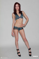 高清组图：Alice B.首拍内衣广告 不会为求完美整容