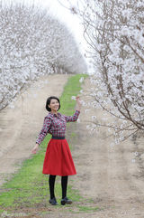 组图：高圆圆烟花三月下加州 好莱坞体验农庄生活