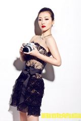 组图：陈紫函全新写真登封面 优雅完美回归内心