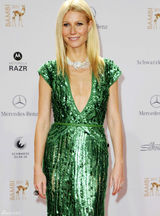 高清组图：格温妮丝-帕特洛深V领礼服性感亮相