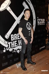 组图：朱茵怀孕一日九餐 黄贯中帮吃体重飙升