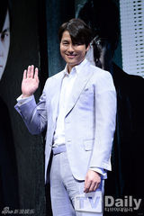 组图：郑雨盛(郑宇成)韩孝珠携手宣传《监视者们》