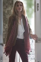 组图：变女郎罗茜-汉丁顿-惠特莉时尚秋装写真