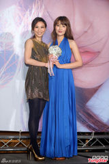 组图：大马歌手苏盈之发新专辑自称十项全能