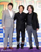 组图：韩石圭吴达秀等出席《帕瓦罗蒂》首映