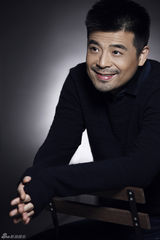 组图：傅迦新年黑白写真展熟男诱惑