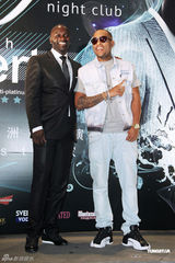 组图：Akon台北热力开唱 短唱十首捞金千万