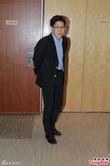 组图：郭晶晶全家福首曝光 怀抱爱子幸福四溢