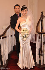 组图：李琳李大双恩爱婚纱照曝光 微博回应结婚事宜