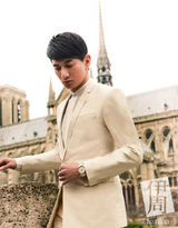 组图：吴奇隆《伊周》封面完美情人浪漫巴黎行