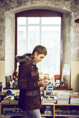 组图：明道冬日暖男写真散发文艺魅力