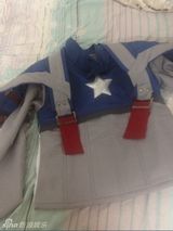 组图：网友定制山寨美队制服 自黑引网友吐槽