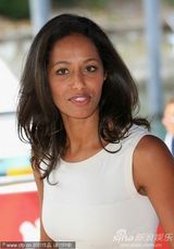 高清组图：《米拉尔》亮相 导演朱利安携妻子亮相