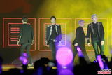 组图：Super Junior唱响香港 歌迷尖叫声不绝