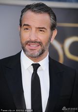 组图：上届影帝让-迪雅尔丹亮相魅力十足