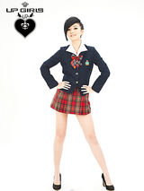 组图：嫩模团UP Girls着学生制服 气质清新甜美可人
