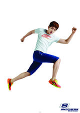 高清图：韩团SHINee写真5人5色变运动型男