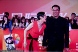 北京电影节红毯黯淡 章子怡灿笑蒋雯丽似修女