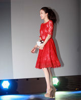 组图：权相佑(权相宇)郑丽苑新片《疼痛》发布 演绎另类爱情