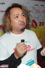 组图：古明华慎言免女儿不快 李蕴与刘谦无联络