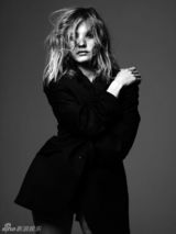 组图：俄罗斯超模娜塔莉亚-沃迪亚诺娃人像写真