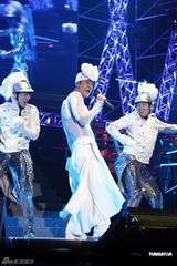 组图：草蜢6月开启巡演之旅 蔡一智精心设计战衣