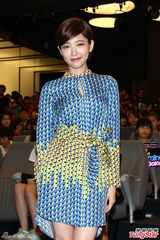 组图：郭雪芙夺性感女星惹人嫉 炎亚纶送安慰