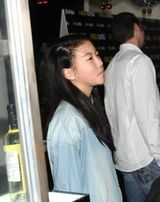 组图：王菲大女儿热恋外国佬 多张亲密照曝光