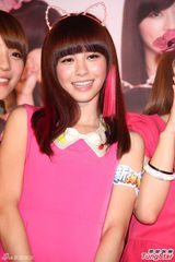 组图：台湾少女团体Popu Lady粉红现身代言游戏