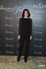 组图：关之琳将一切看淡 爱好从豪表变美食