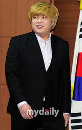 组图：Superjunior出席韩食形象宣传大使任命仪式