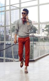 组图：李晨最新街拍写真引领潮流新风尚