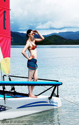 组图：董璇《芭莎》写真幸福笑容绽放玉女风情