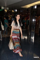 高清组图：港姐入围佳丽做发型 朱晨丽否认贪慕虚荣