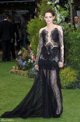 高清图：《白雪公主与猎人》伦敦首映 塞隆美艳