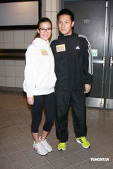 幻灯图：谢婷婷等出席慈善步行 赞张柏芝好妈妈