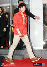 组图：SJ少女时代等明星出席某服饰品牌活动