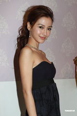 组图：Angelababy投资百万开美容店 称黄晓明不知情