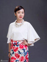 组图：《一仆二主》定妆照曝光 闫妮时尚造型