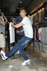 组图：辰亦儒返台会粉丝 期待重回歌手身份