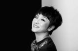 组图：孔琳黑白写真优雅时尚致敬赫本