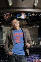 组图：郭富城受伤不再凌空跳舞 母亲放弃催婚