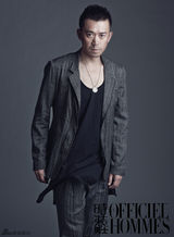 组图：王学兵时尚写真曝光 眼神深邃魅力独特