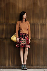 组图：姚晨时尚街拍四连发变身干练俏女郎