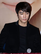 高清图：《人鬼情未了》记者会 宋承宪松岛出席