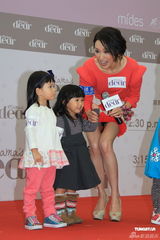 组图：郭可盈为女儿暂停拍剧 老公林文龙努力养家