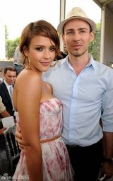 幻灯图集：杰西卡-阿尔芭等明星助阵时尚专场秀