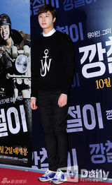 组图：少女时代金秀贤金泰熙等捧场《强哲》